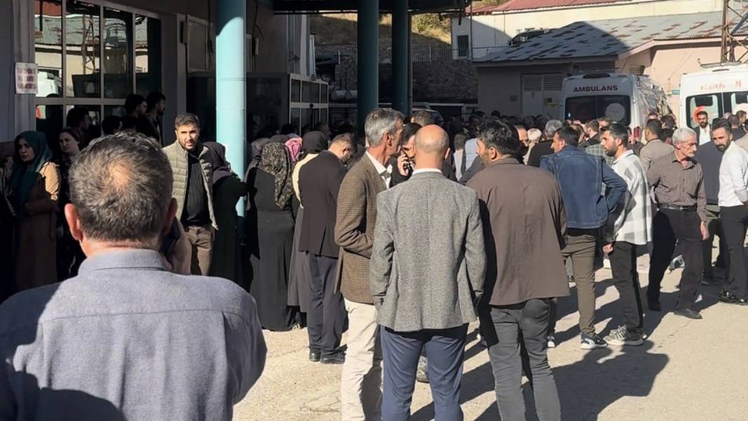 Kafa kafaya çarpıştılar! Ölü ve yaralı var 2